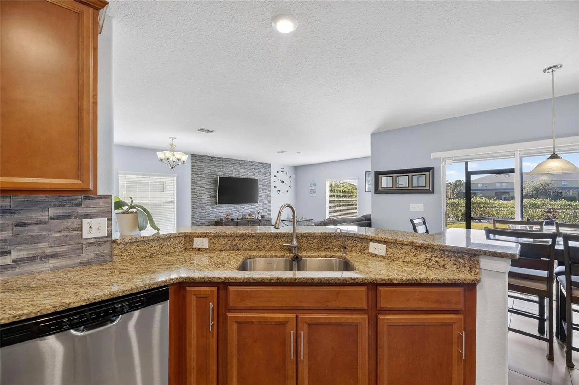 1504 Trailwater Street Ruskin FL 33570