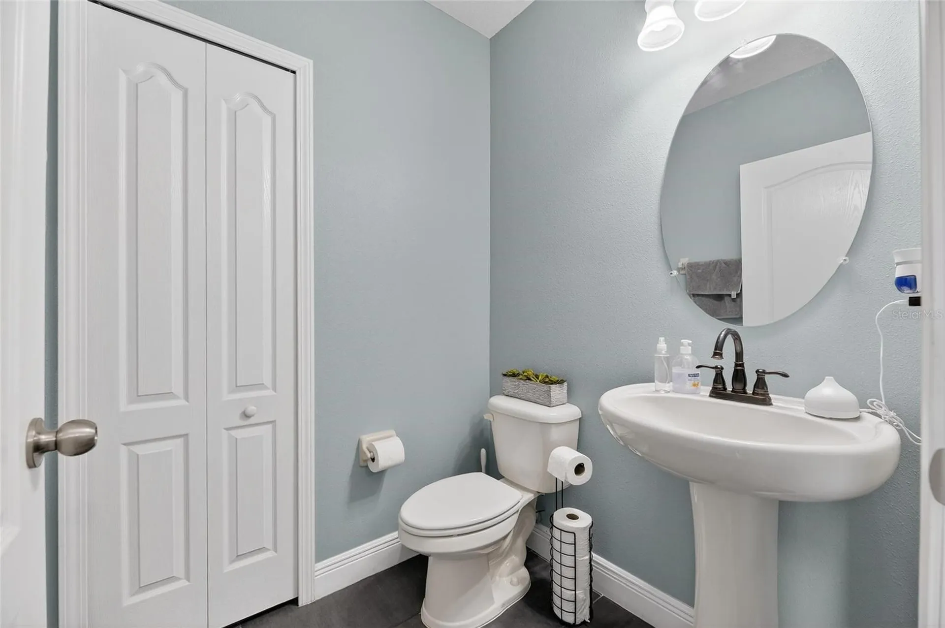 1504 Trailwater Street Ruskin FL 33570