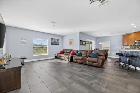1504 Trailwater Street Ruskin FL 33570