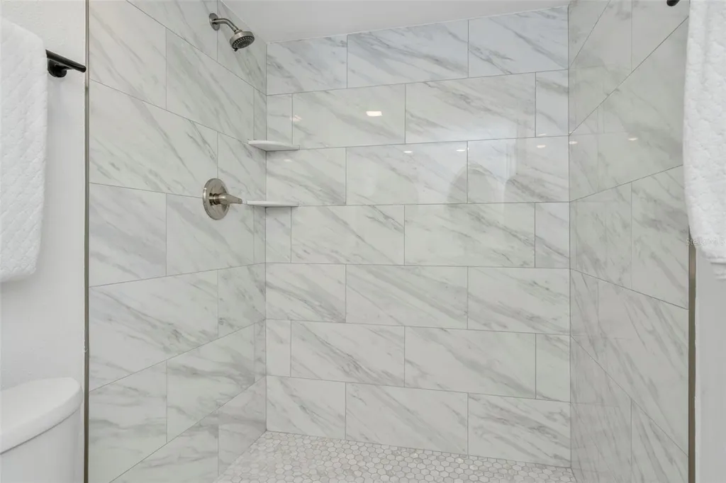 4805 Alt 19 Palm Harbor FL 34683