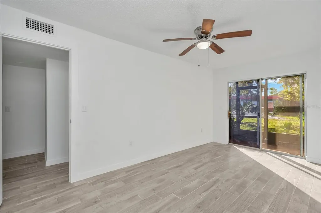 4805 Alt 19 Palm Harbor FL 34683