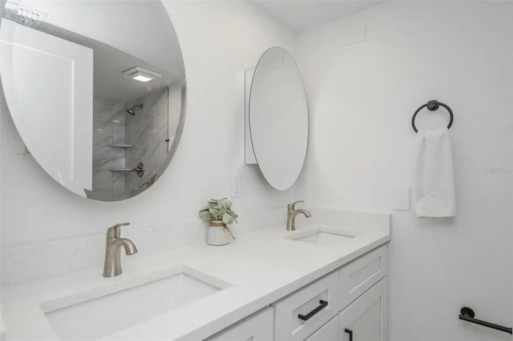 4805 Alt 19 Palm Harbor FL 34683
