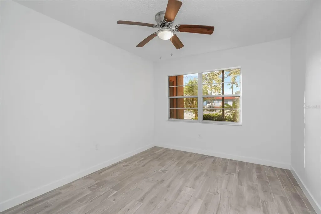 4805 Alt 19 Palm Harbor FL 34683