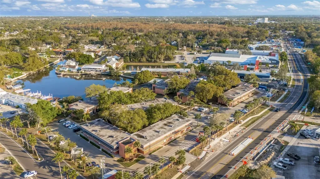 4805 Alt 19 Palm Harbor FL 34683