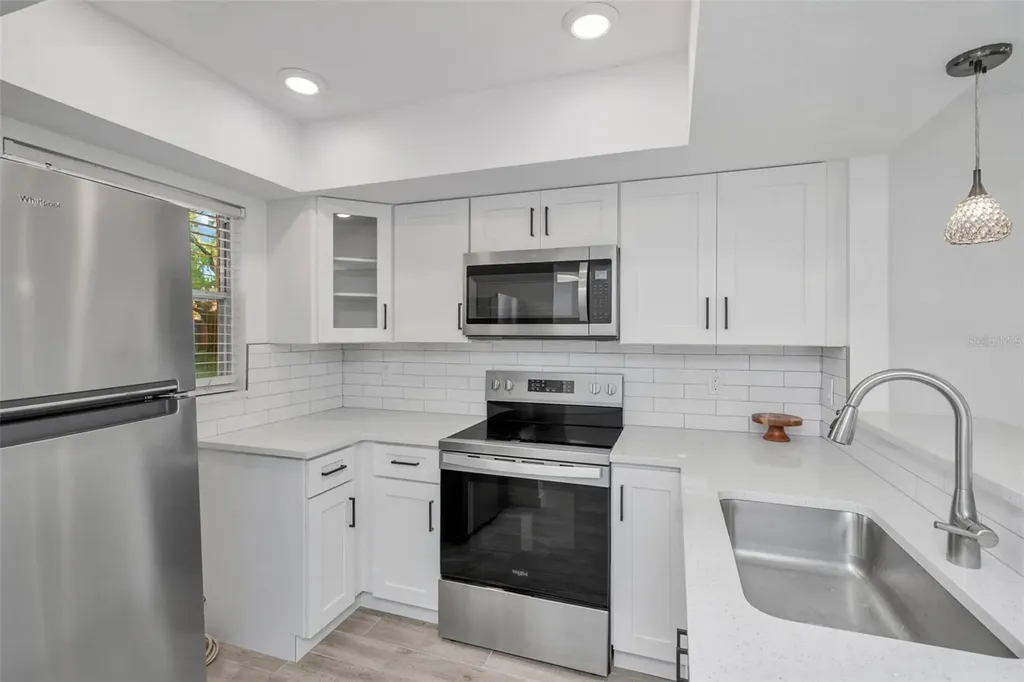 4805 Alt 19 Palm Harbor FL 34683