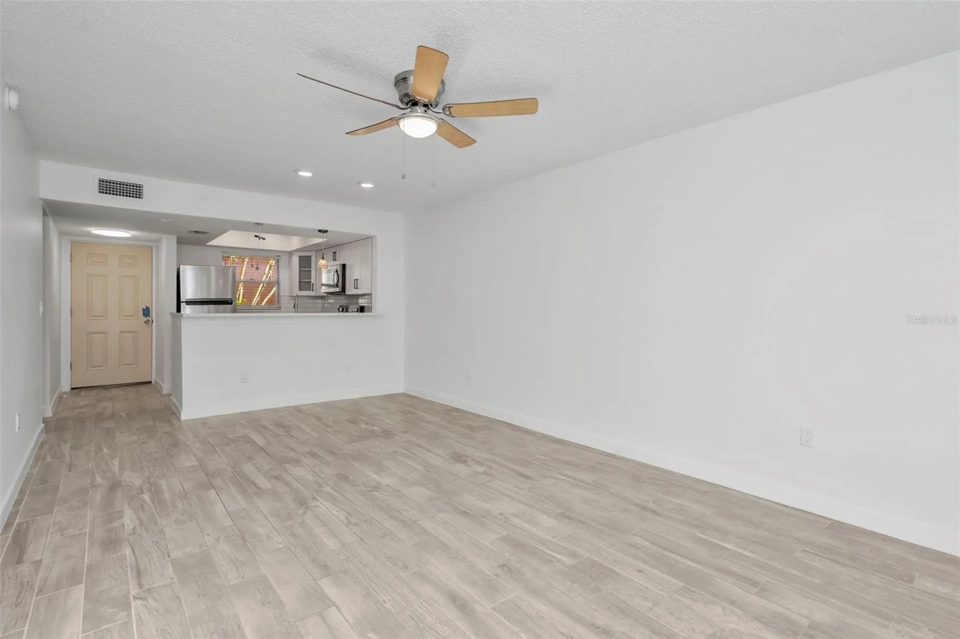 4805 Alt 19 Palm Harbor FL 34683