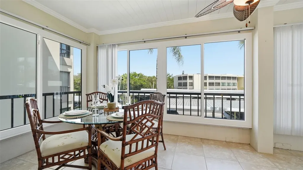 199 Whispering Sands Drive Sarasota FL 34242