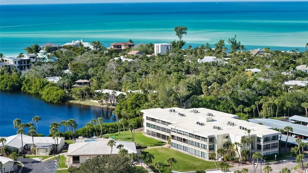 199 Whispering Sands Drive Sarasota FL 34242