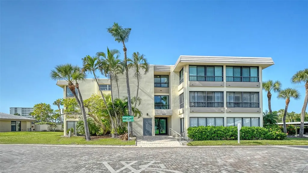 199 Whispering Sands Drive Sarasota FL 34242