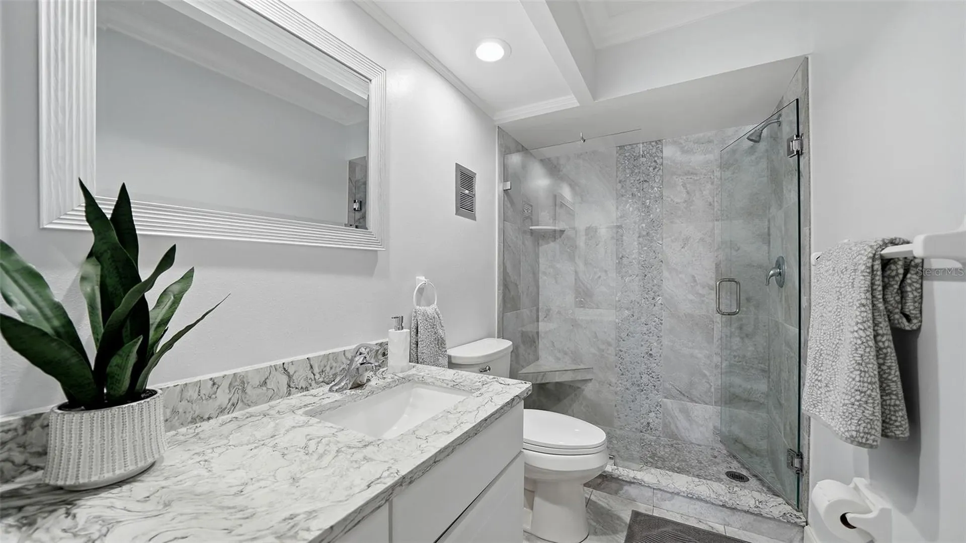 199 Whispering Sands Drive Sarasota FL 34242