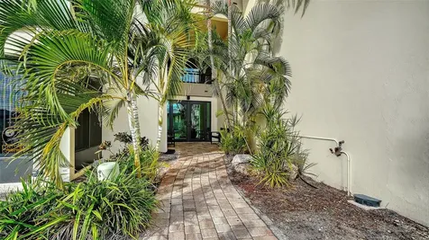 199 Whispering Sands Drive Sarasota FL 34242