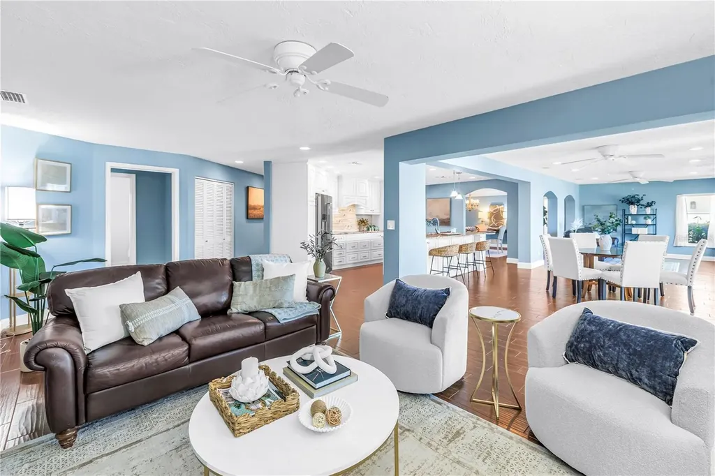 1964 Massachusetts Avenue NE St Petersburg FL 33703