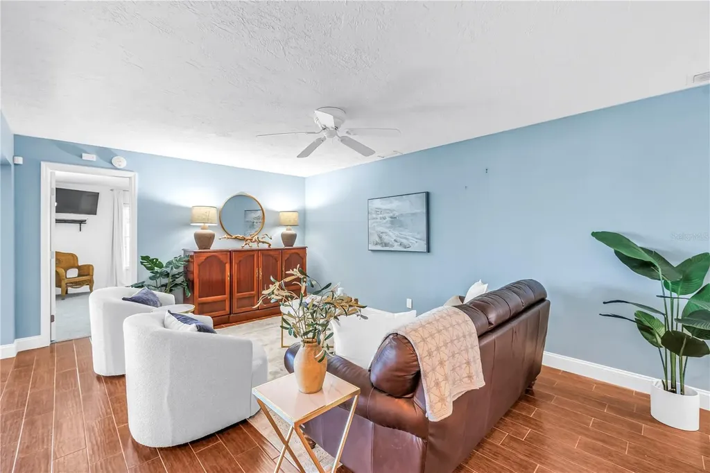 1964 Massachusetts Avenue NE St Petersburg FL 33703