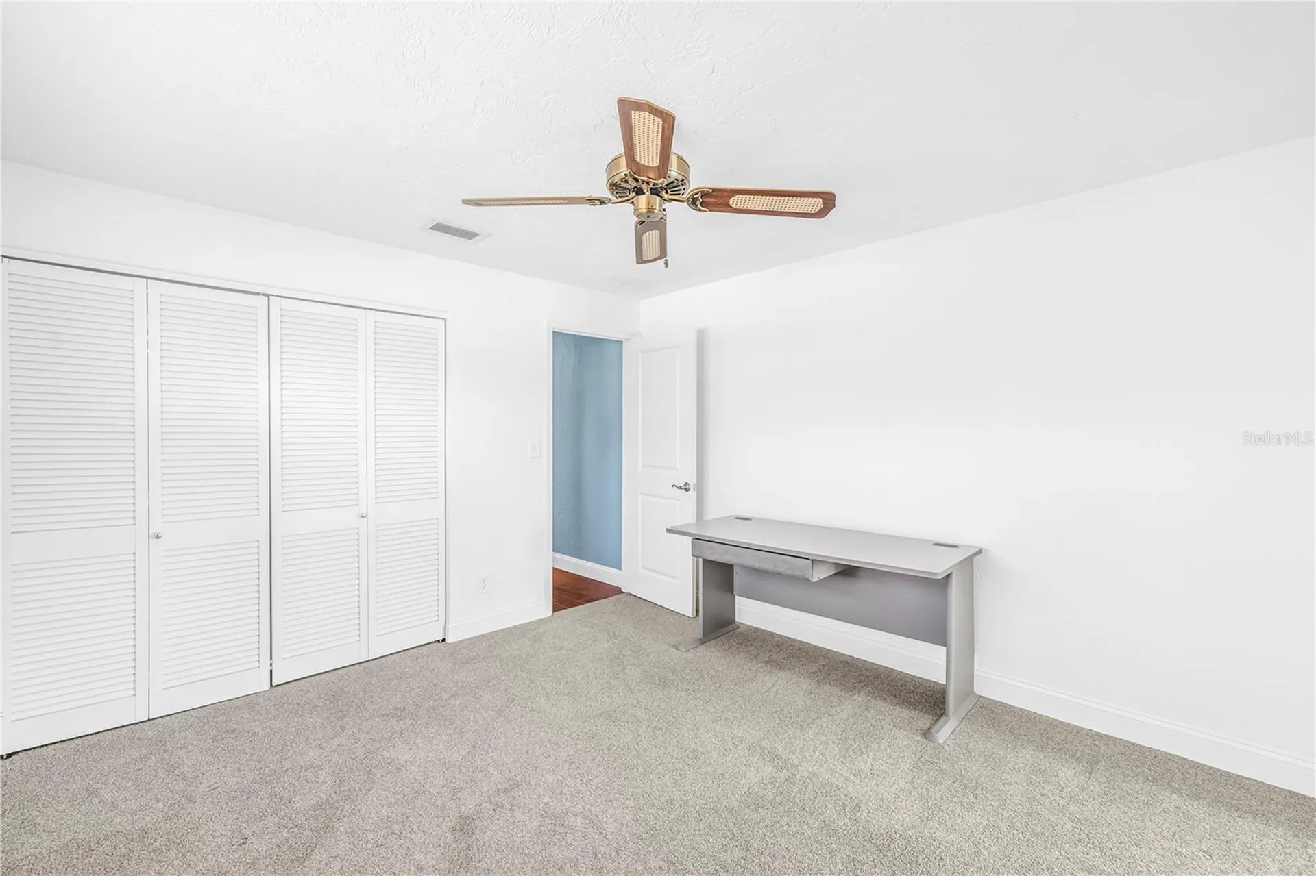 1964 Massachusetts Avenue NE St Petersburg FL 33703