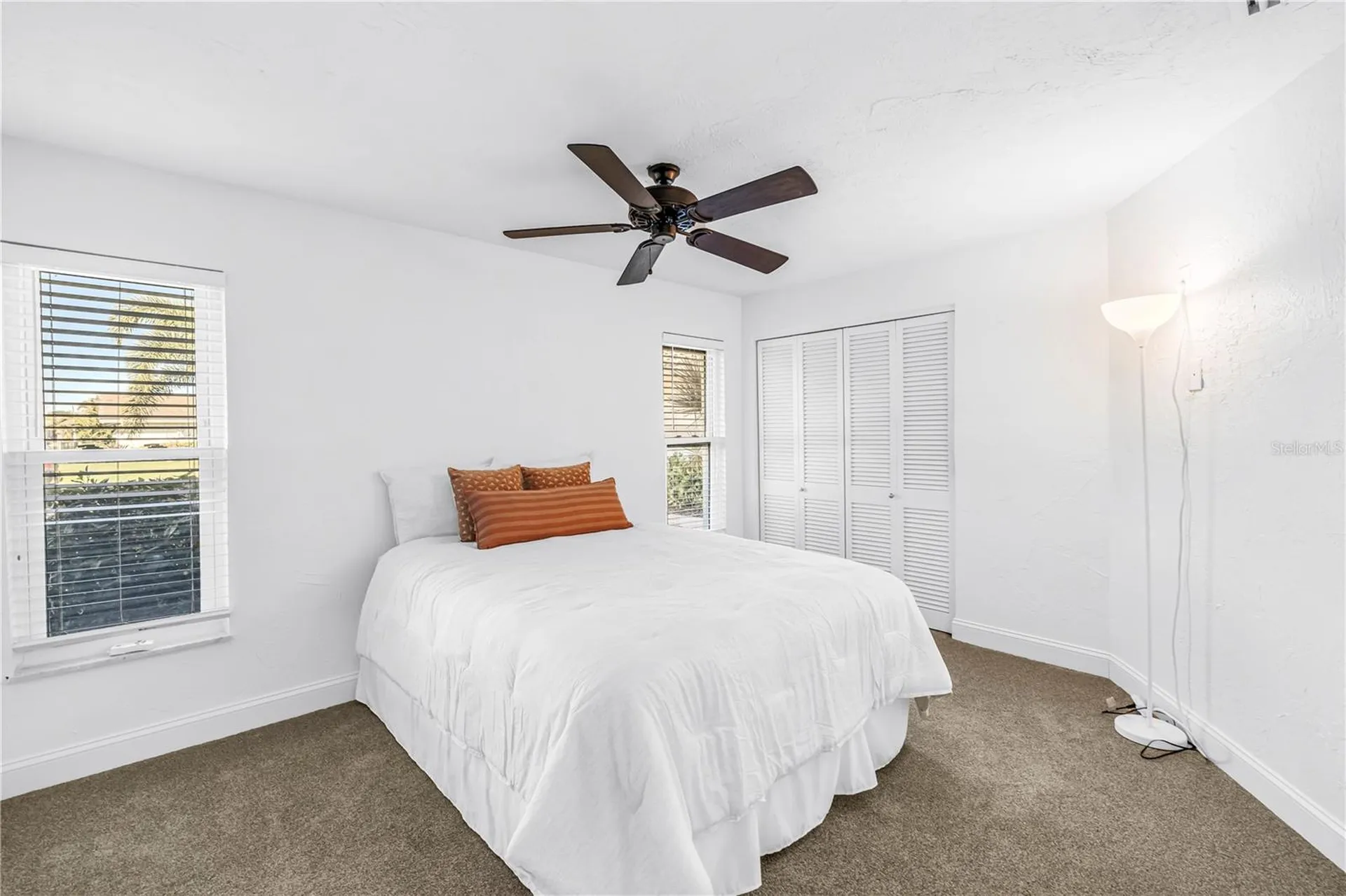 1964 Massachusetts Avenue NE St Petersburg FL 33703