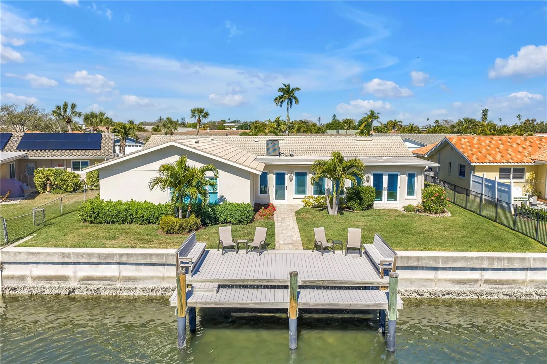 1964 Massachusetts Avenue NE St Petersburg FL 33703
