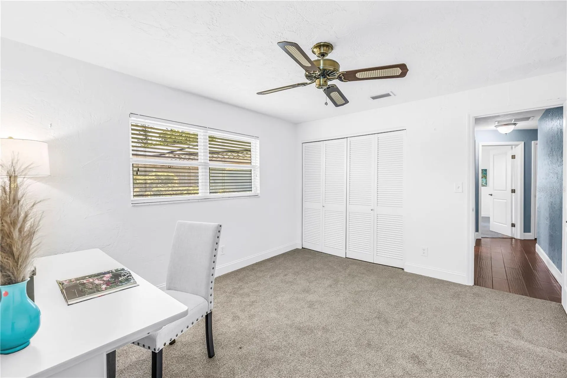 1964 Massachusetts Avenue NE St Petersburg FL 33703
