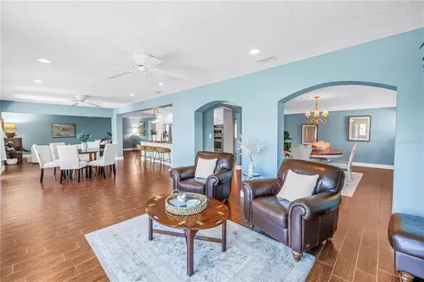 1964 Massachusetts Avenue NE St Petersburg FL 33703