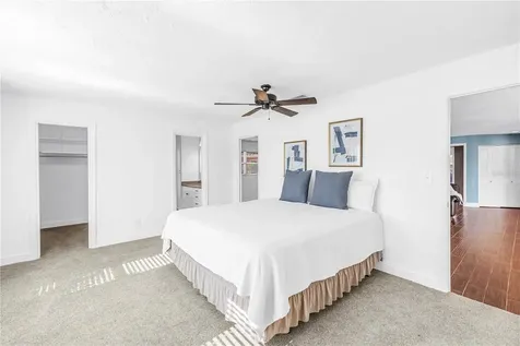 1964 Massachusetts Avenue NE St Petersburg FL 33703