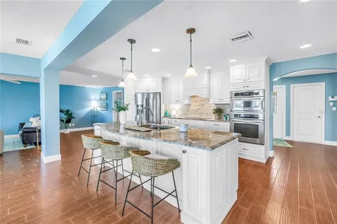 1964 Massachusetts Avenue NE St Petersburg FL 33703