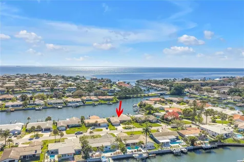 1964 Massachusetts Avenue NE St Petersburg FL 33703
