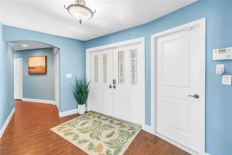 1964 Massachusetts Avenue NE St Petersburg FL 33703