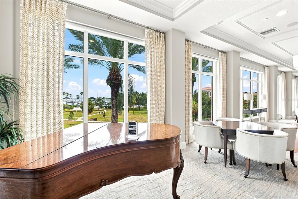 100 Beach Drive NE St Petersburg FL 33701