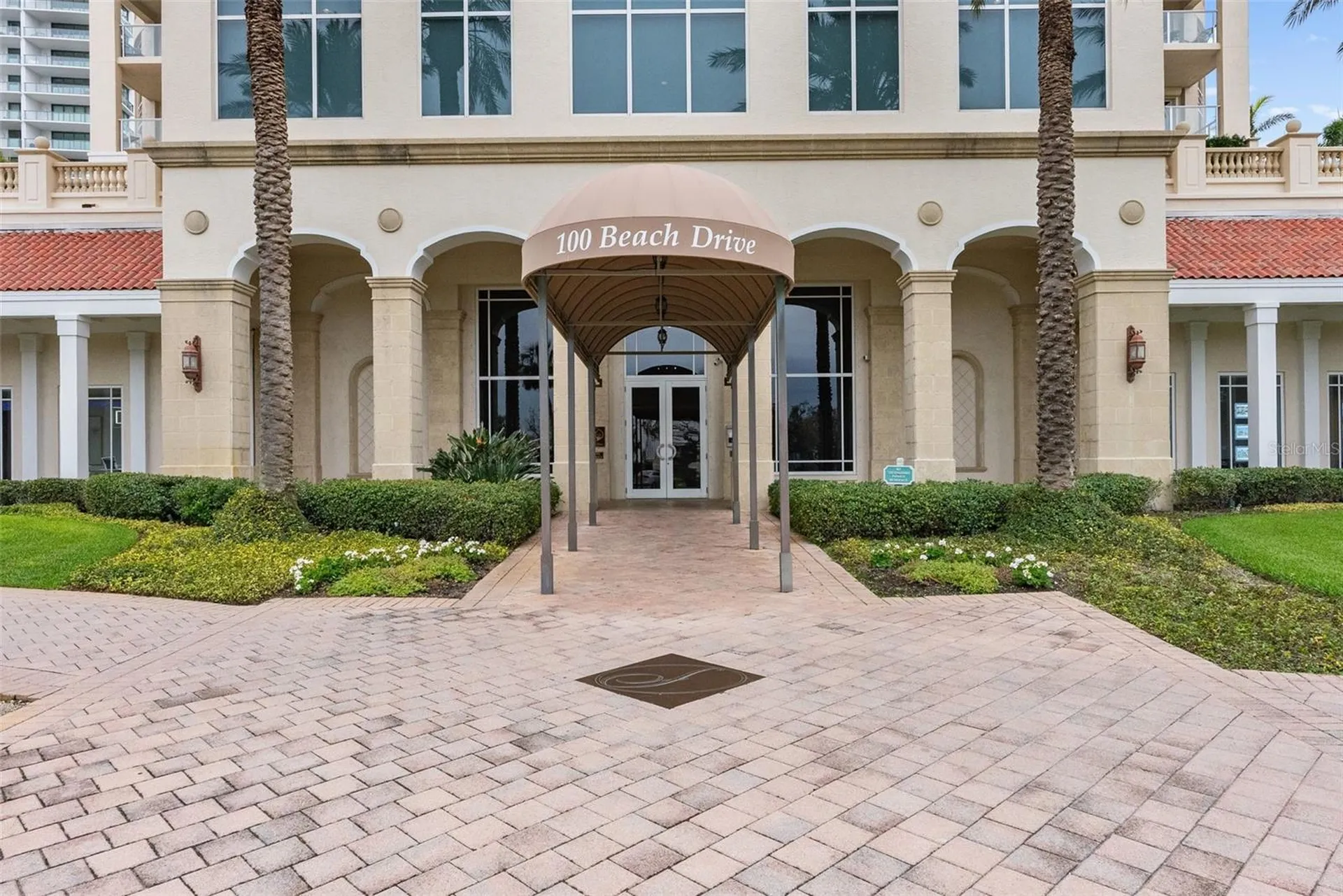 100 Beach Drive NE St Petersburg FL 33701