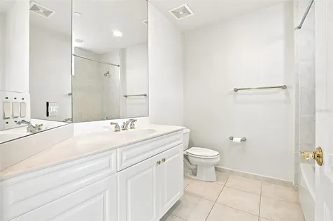 100 Beach Drive NE St Petersburg FL 33701