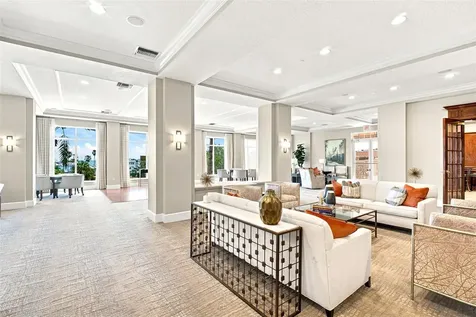 100 Beach Drive NE St Petersburg FL 33701