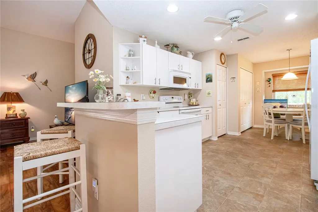 702 Staffordshire Lane Sun City Center FL 33573