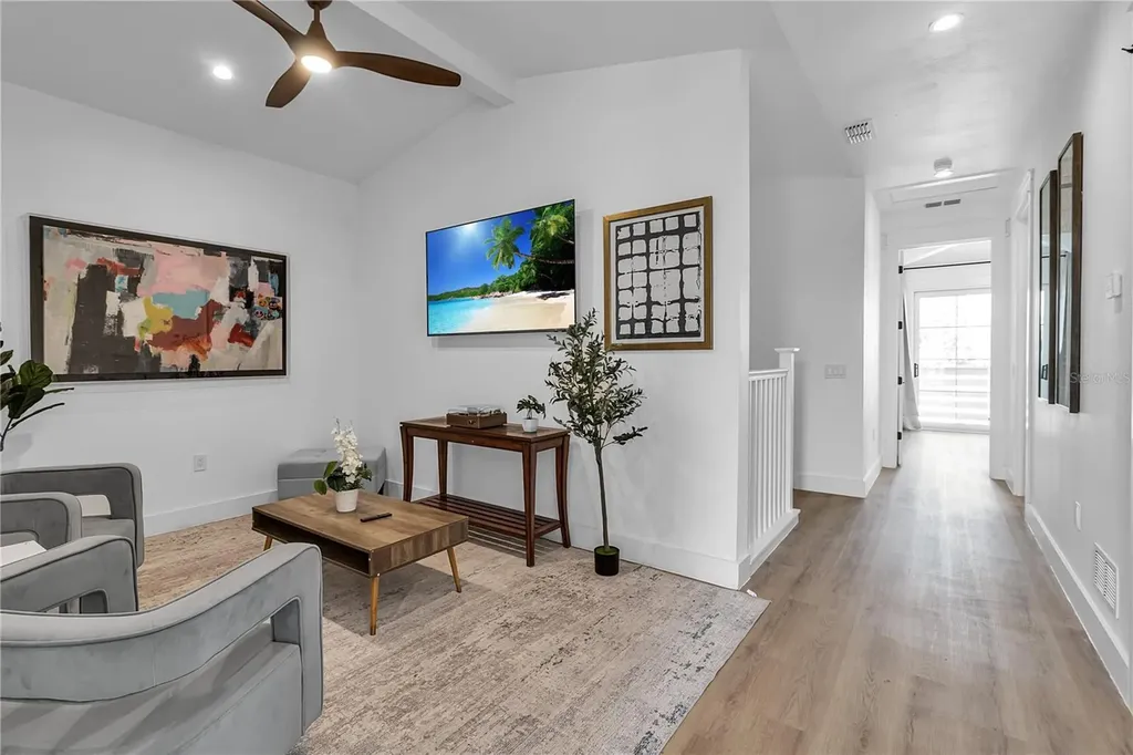 2215 Avenue C Bradenton Beach FL 34217