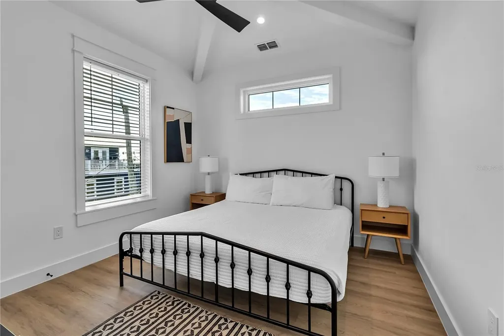 2215 Avenue C Bradenton Beach FL 34217