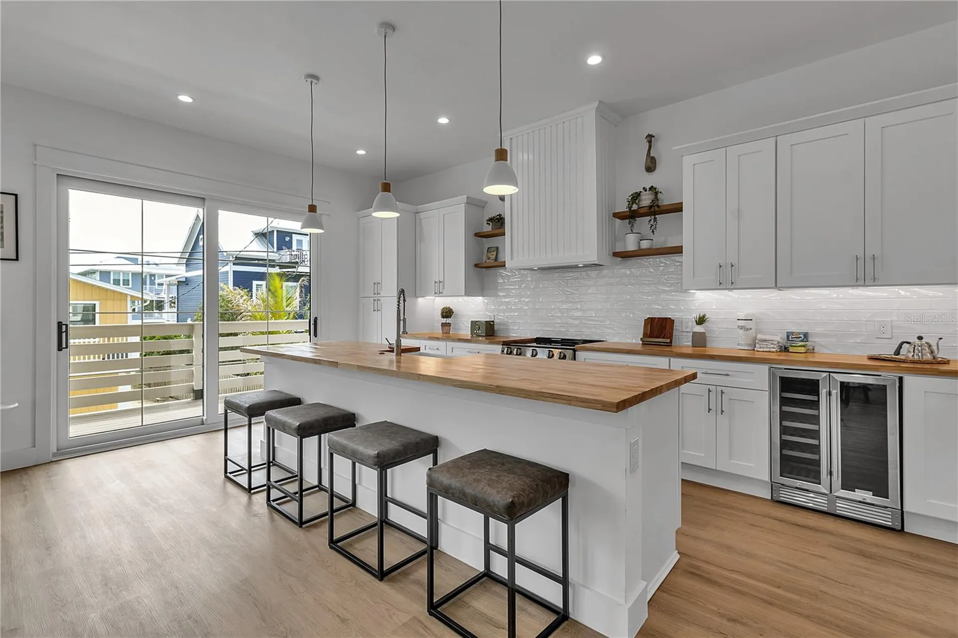 2215 Avenue C Bradenton Beach FL 34217