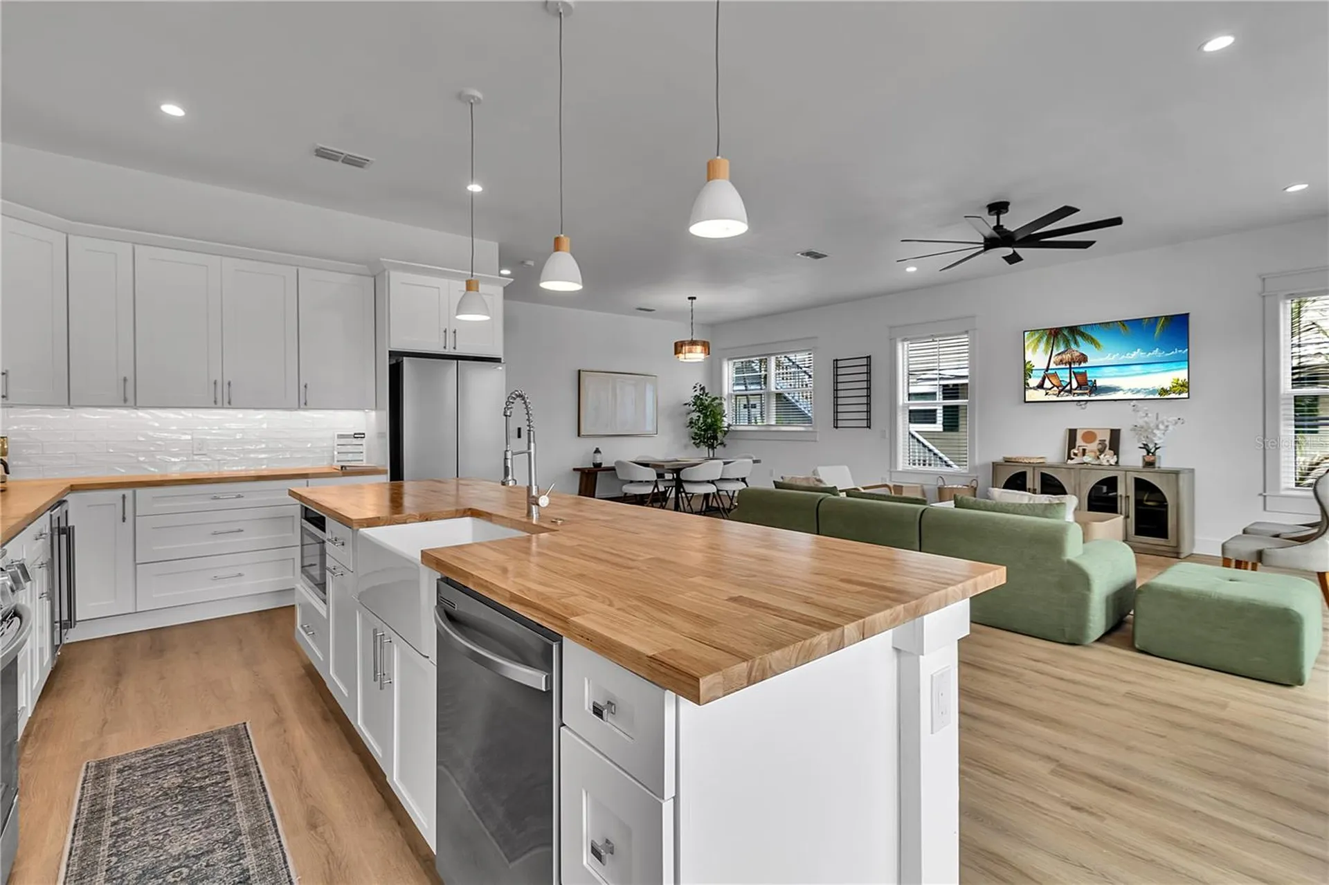 2215 Avenue C Bradenton Beach FL 34217