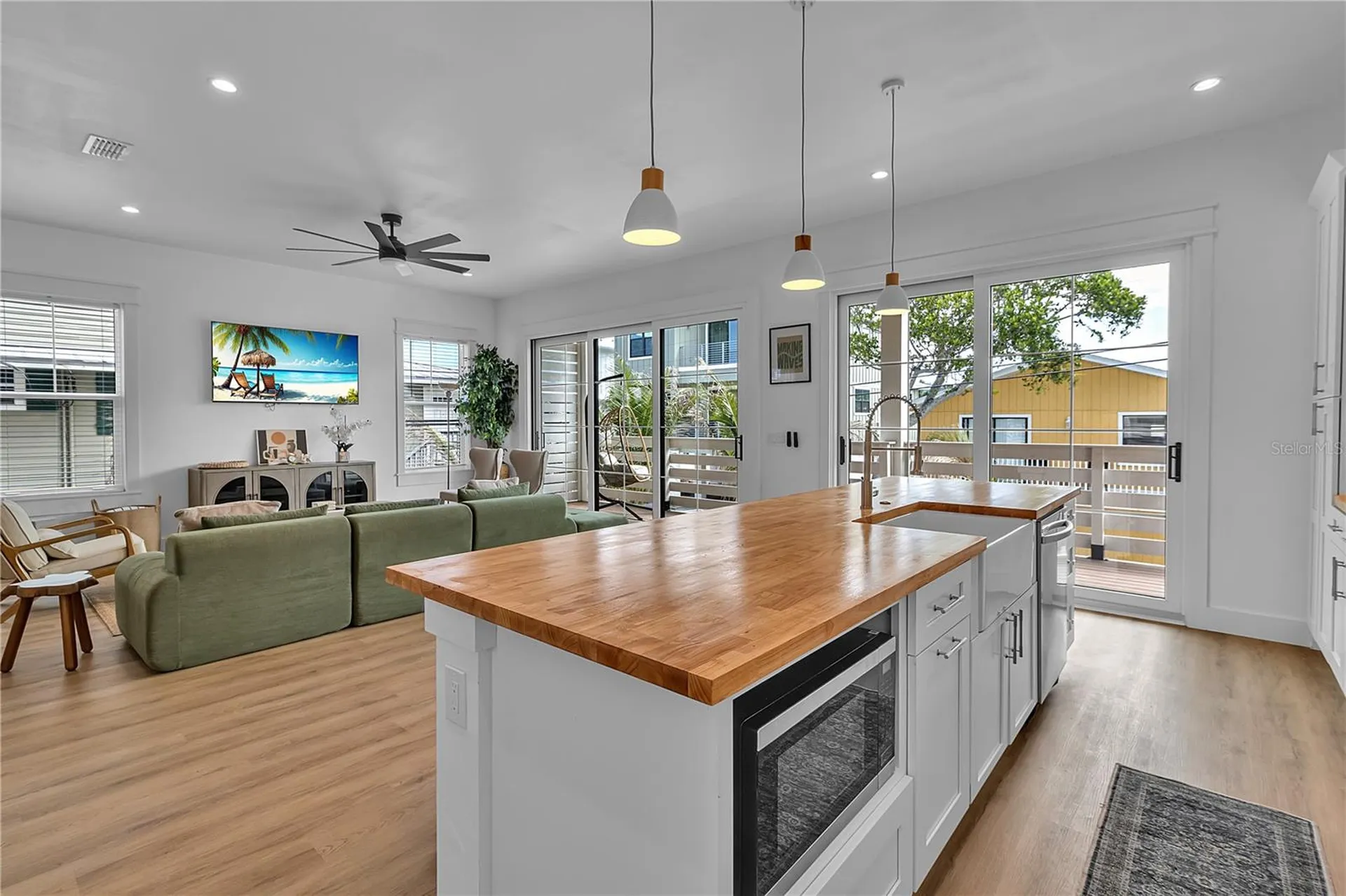 2215 Avenue C Bradenton Beach FL 34217