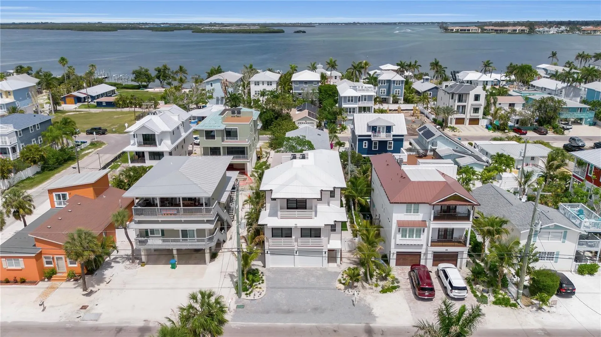 2215 Avenue C Bradenton Beach FL 34217