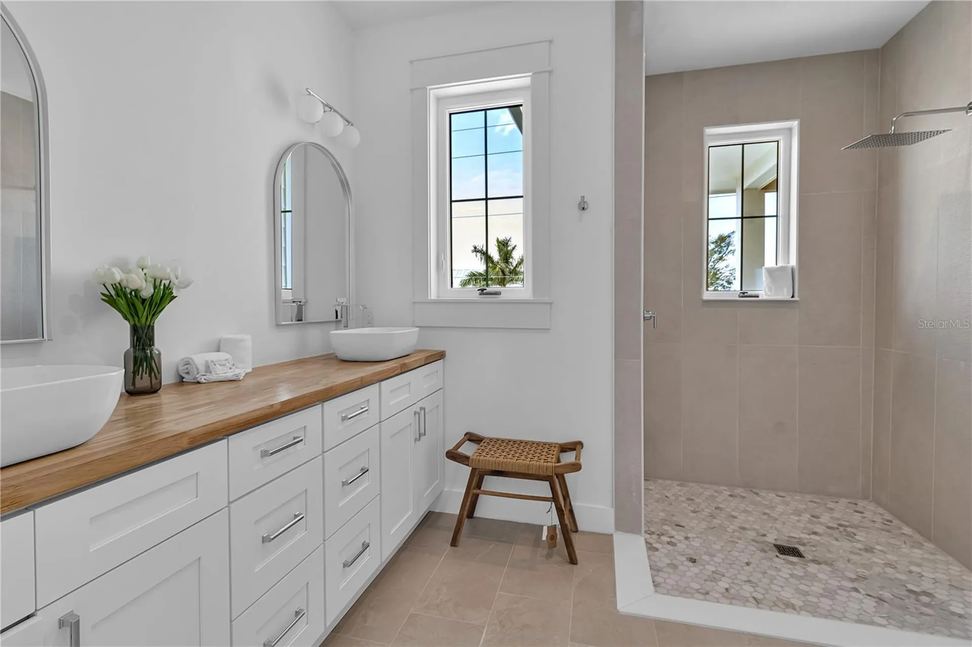 2215 Avenue C Bradenton Beach FL 34217