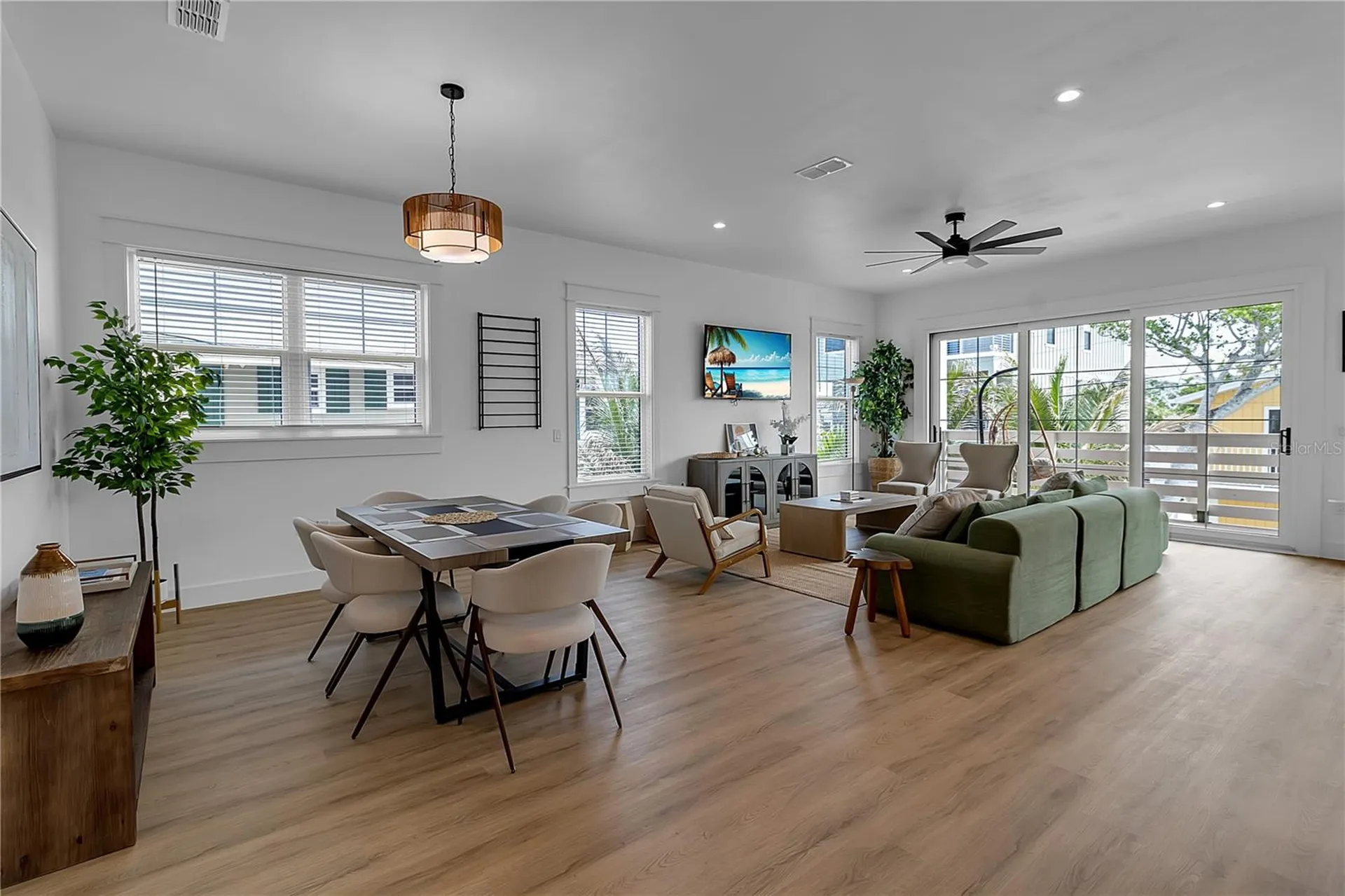 2215 Avenue C Bradenton Beach FL 34217