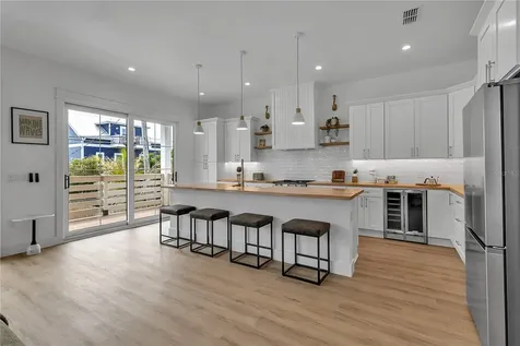 2215 Avenue C Bradenton Beach FL 34217