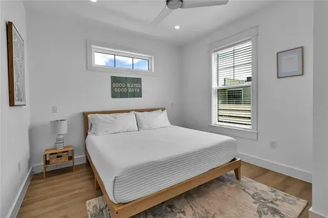 2215 Avenue C Bradenton Beach FL 34217