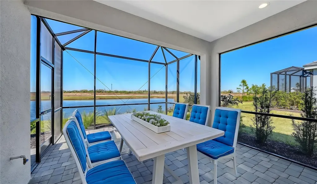 2114 Sylvester Palm Lane Bradenton FL 34212