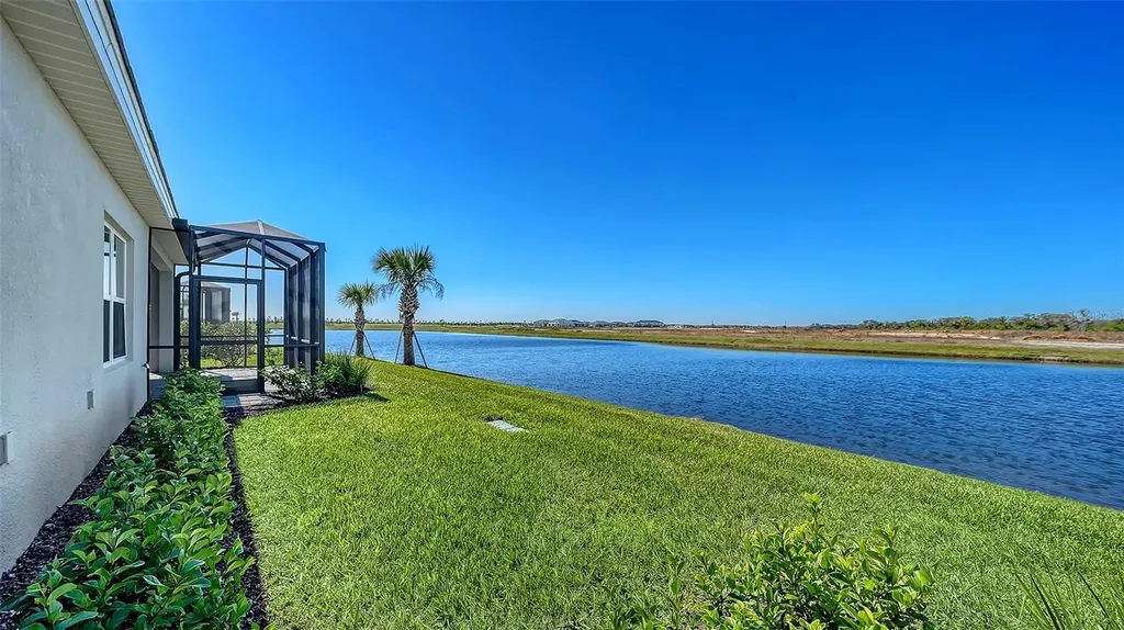2114 Sylvester Palm Lane Bradenton FL 34212