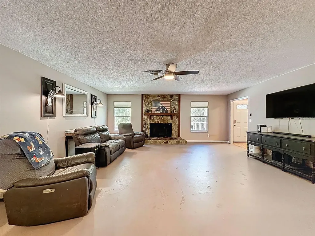 24350 Lanark Road Brooksville FL 34601