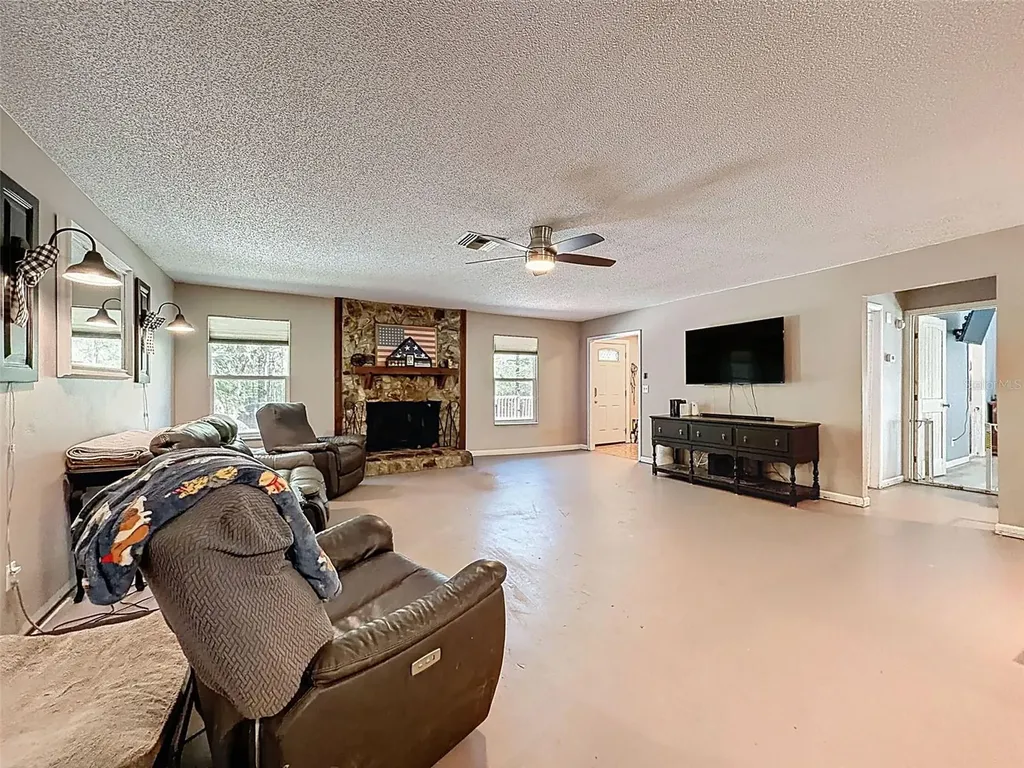 24350 Lanark Road Brooksville FL 34601