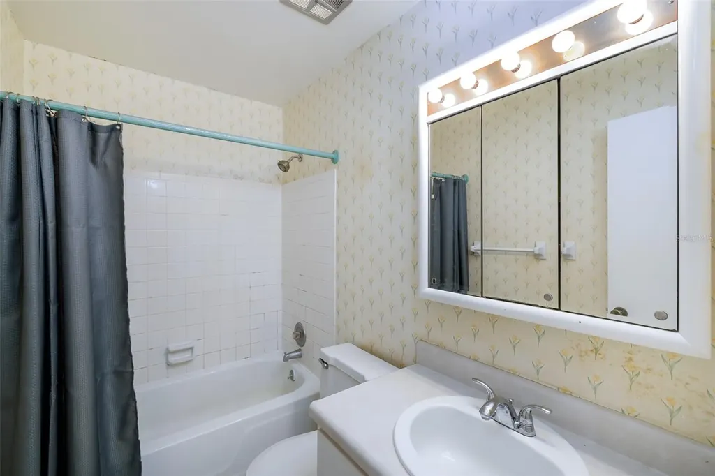 1143 85th Terrace N St Petersburg FL 33702