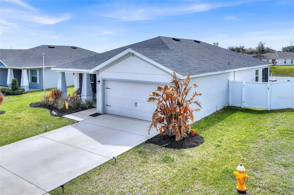 909 Inverness Way Lake Alfred FL 33850