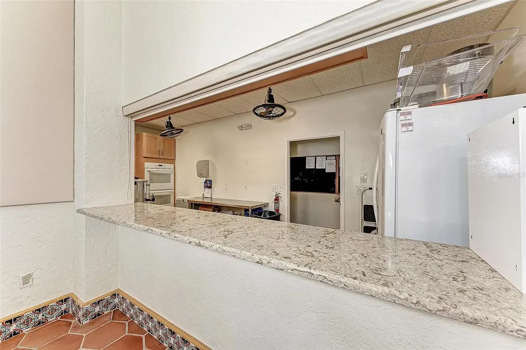 6101 34th Street W Bradenton FL 34210