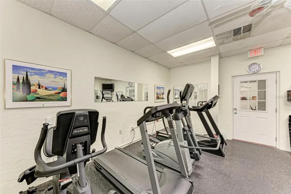 6101 34th Street W Bradenton FL 34210