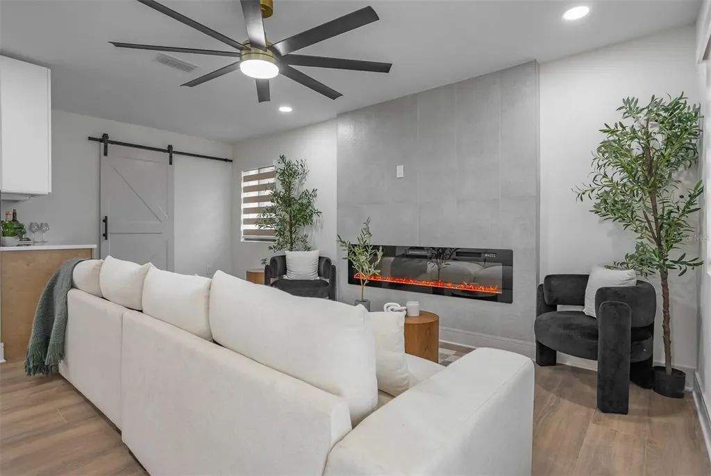 3517 W Cherokee Avenue Tampa FL 33611